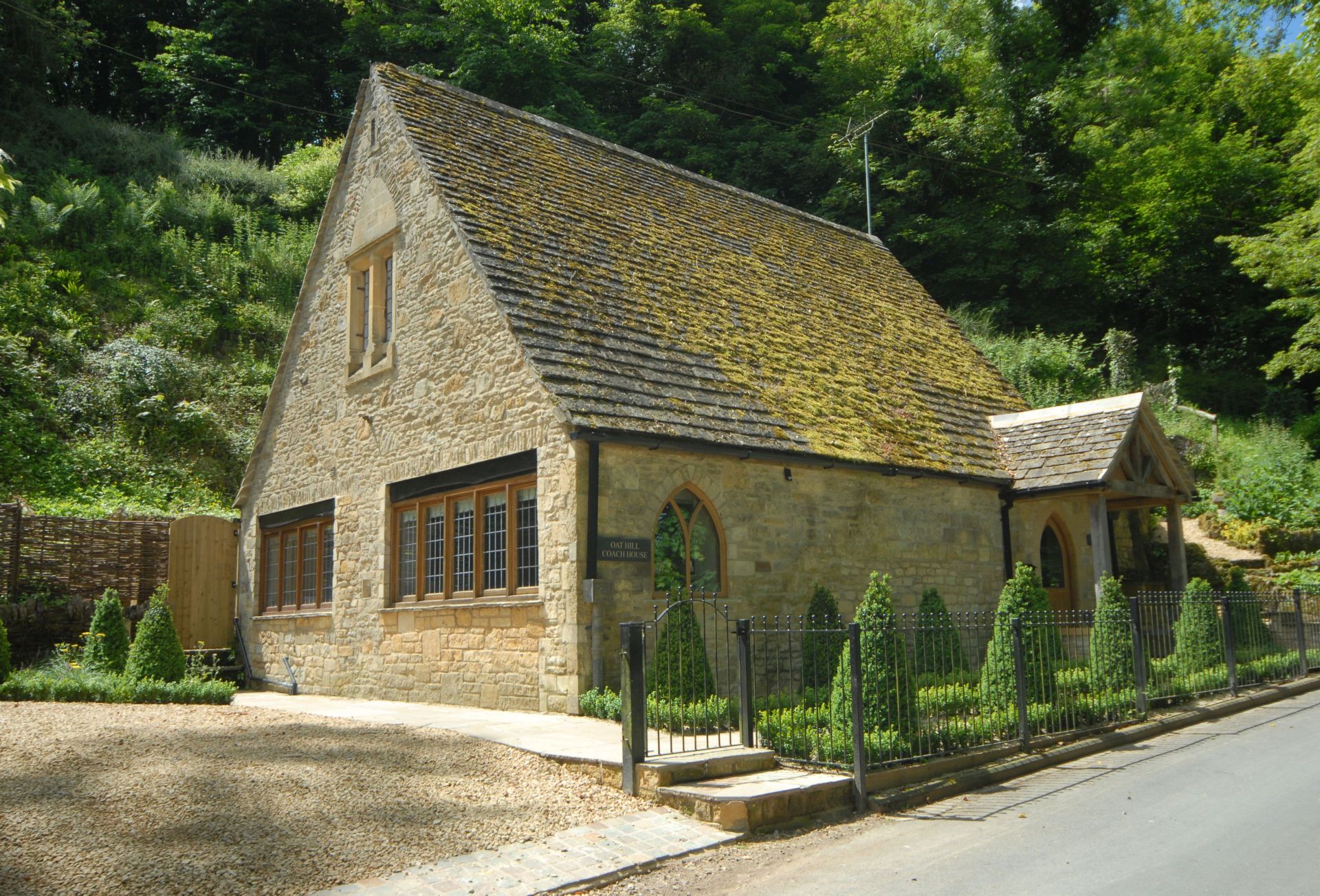 Finest Holidays - Oat Hill Coach House