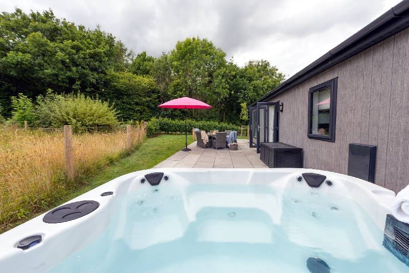 Finest Holidays - Blossom Lodge, 1 Roadford Lake Lodges