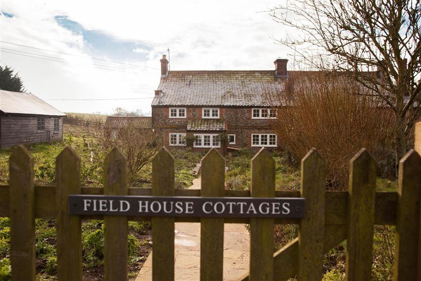 Finest Holidays - Field House Cottage