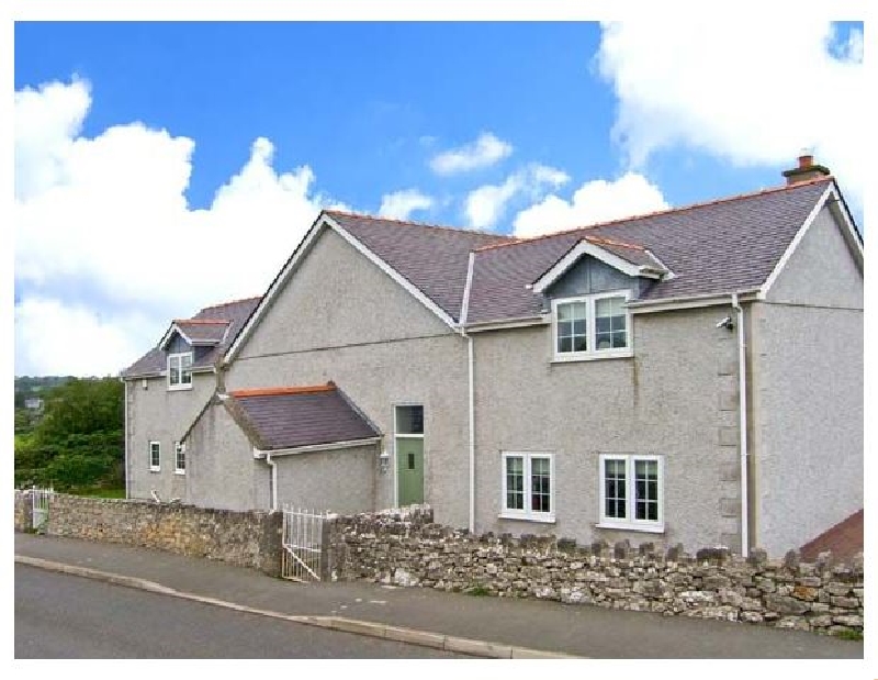 Finest Holidays - Llanallgo Church Rooms