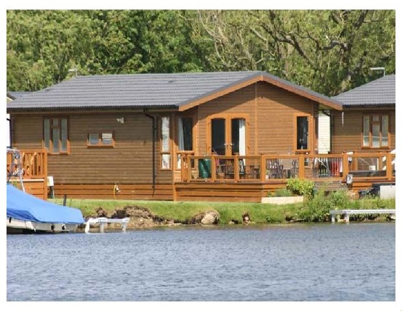 Finest Holidays - Lakeside Lodge