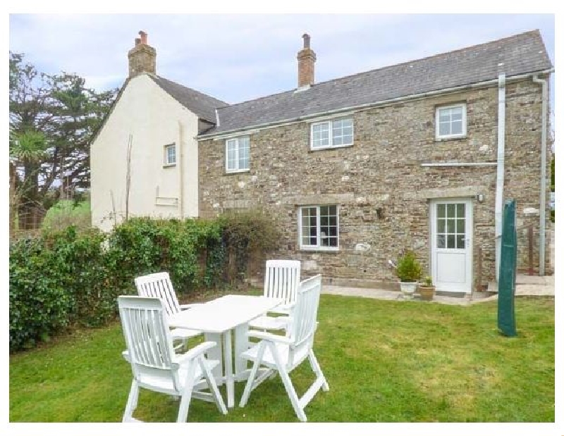 Finest Holidays - Hayloft Cottage