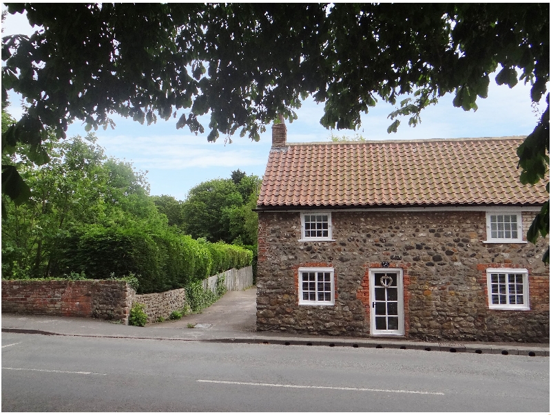 Finest Holidays - Cobble Cottage