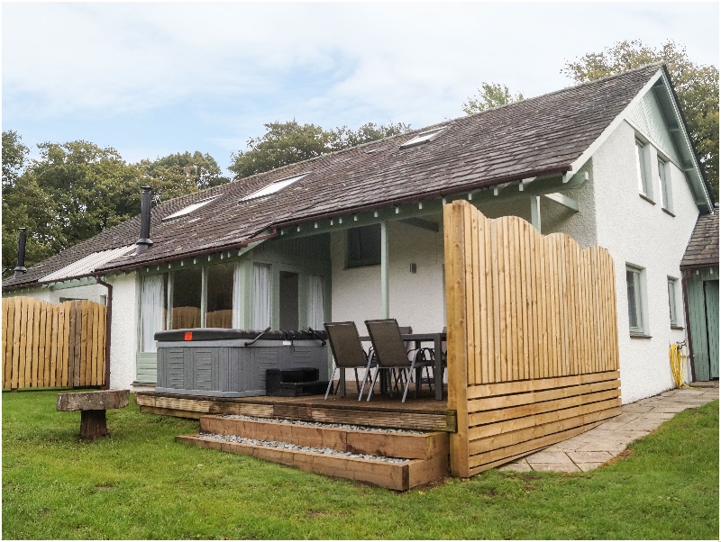 Finest Holidays - Rowan - Woodland Cottages