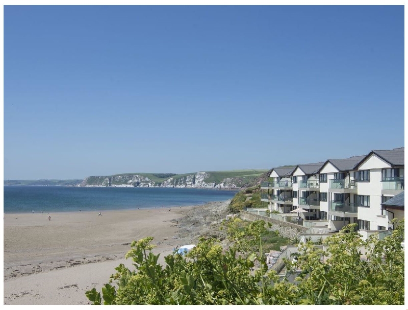 Finest Holidays - 2 Burgh Island Causeway