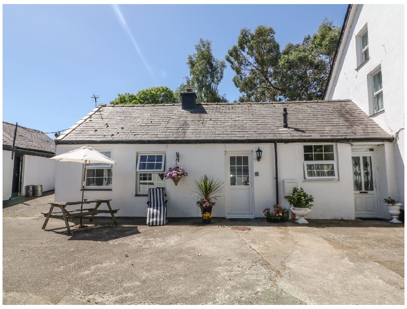 Finest Holidays - The Farm Cottage @ The Stables