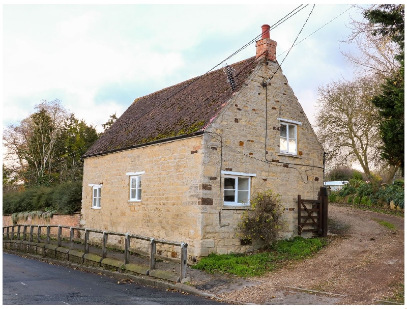 Finest Holidays - Manor Farm House Cottage