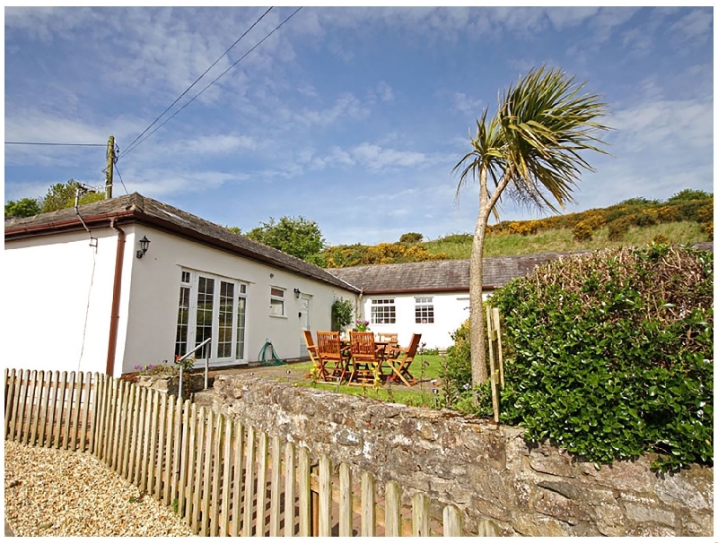 Finest Holidays - Menai Cottage