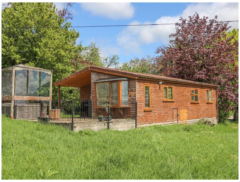 Finest Holidays - Quakerfield Lodge