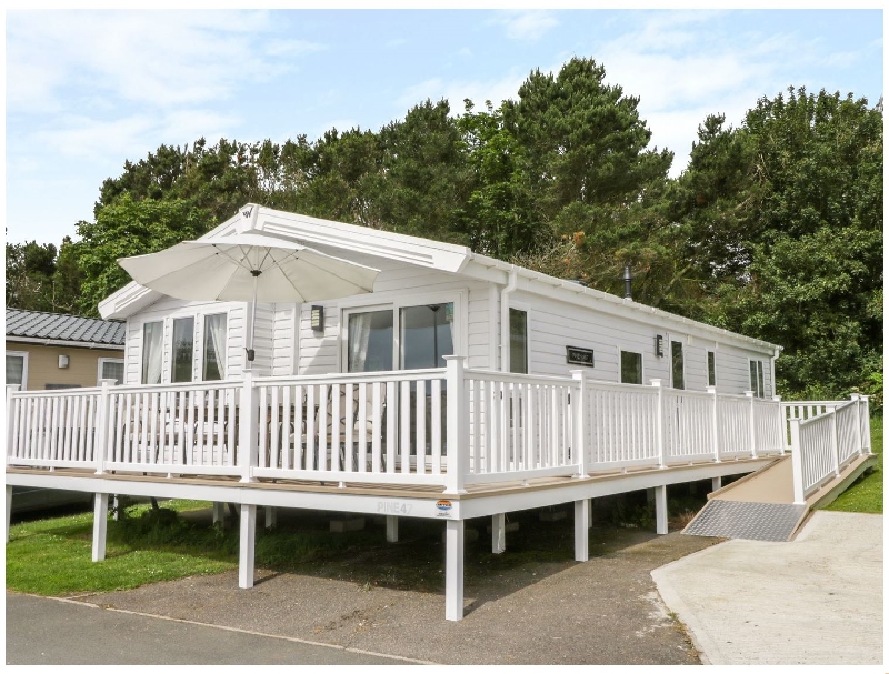 Finest Holidays - Cayton Pines