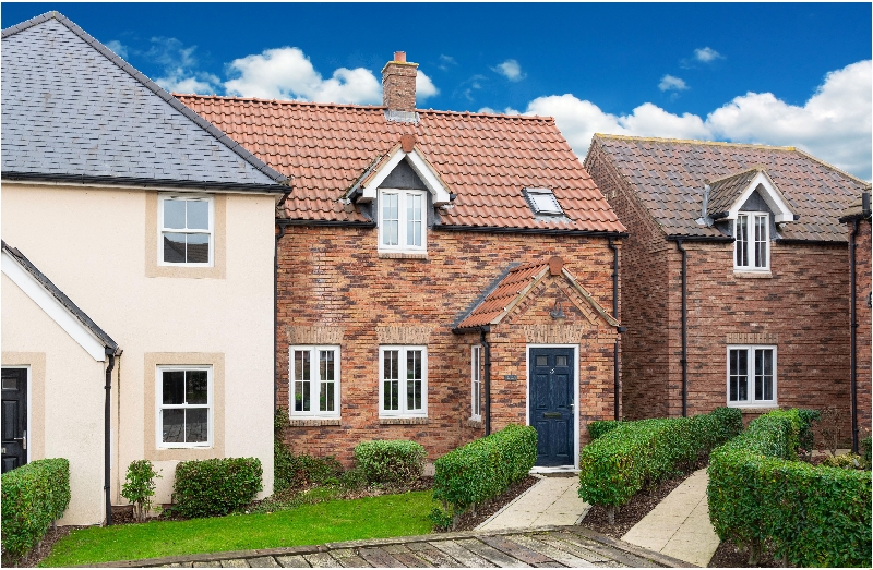 Finest Holidays - Sleeper Cottage