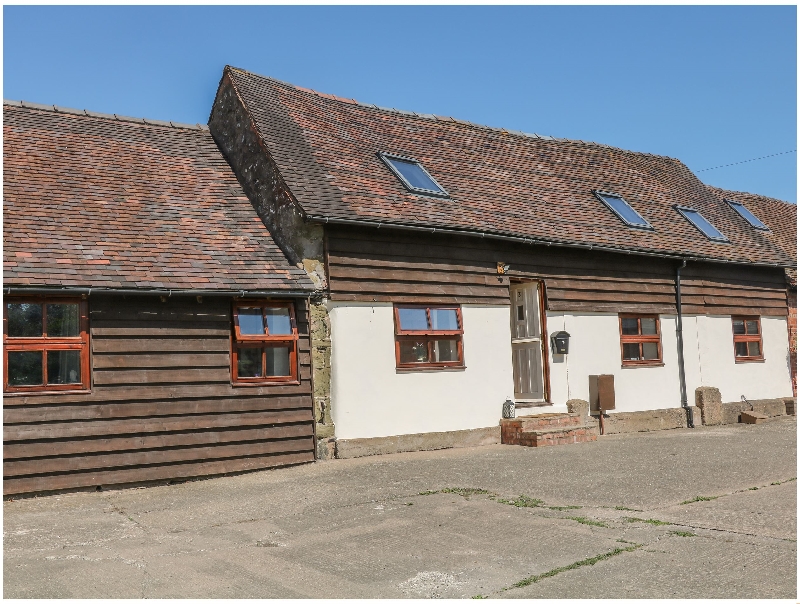 Finest Holidays - Old Hall Barn 3