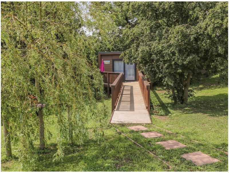 Finest Holidays - Paddock Retreat - Luxury Glamping