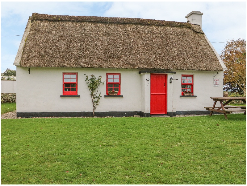 Finest Holidays - No. 11 Tipperary Thatched Cottage