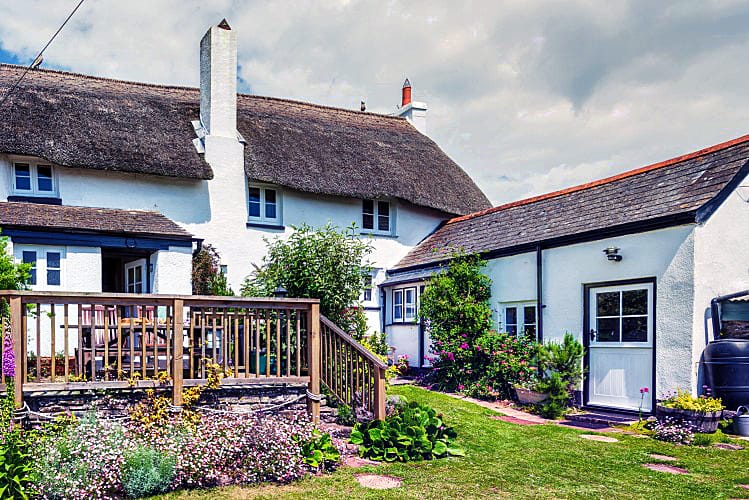 Finest Holidays - End Cottage