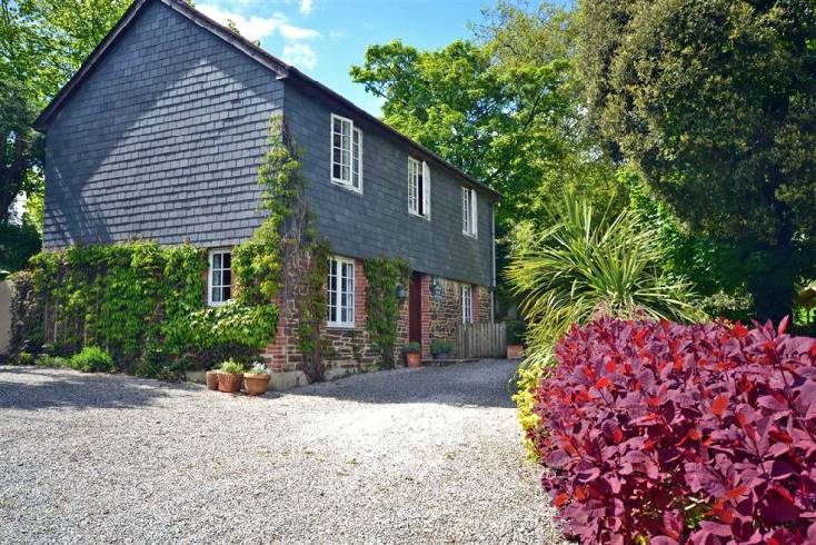 Finest Holidays - Holm Oak Cottage